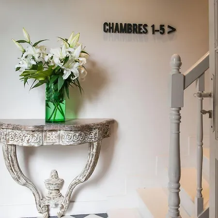 Hotel Home Arcachon 호텔