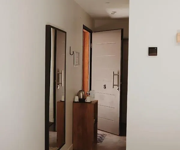 Hotel Home Arcachon 호텔