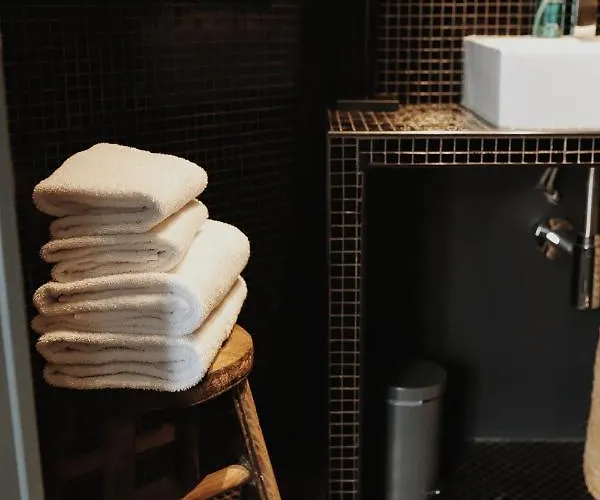 Hotel Home Arcachon 호텔 아르카숑