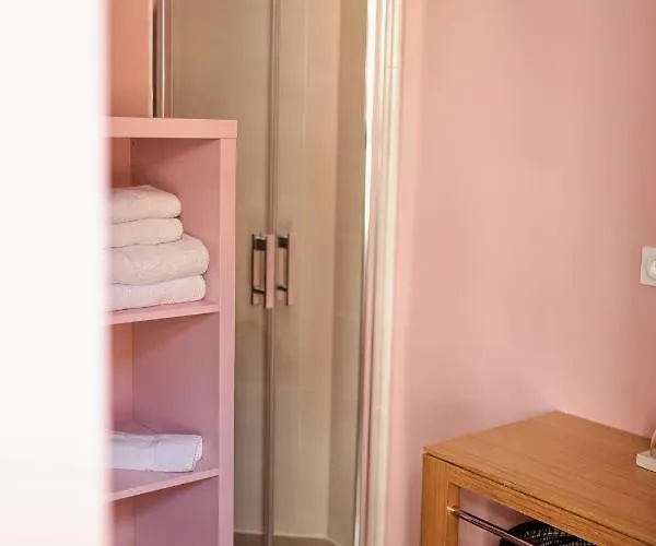 Hotel Home Arcachon 호텔 아르카숑