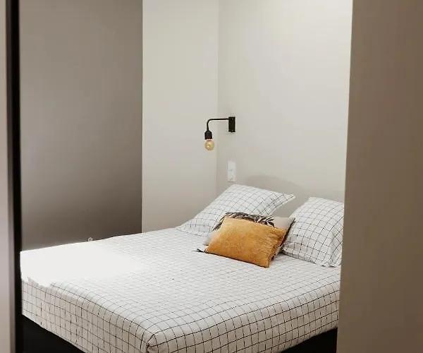 Hotel Home Arcachon 호텔 아르카숑