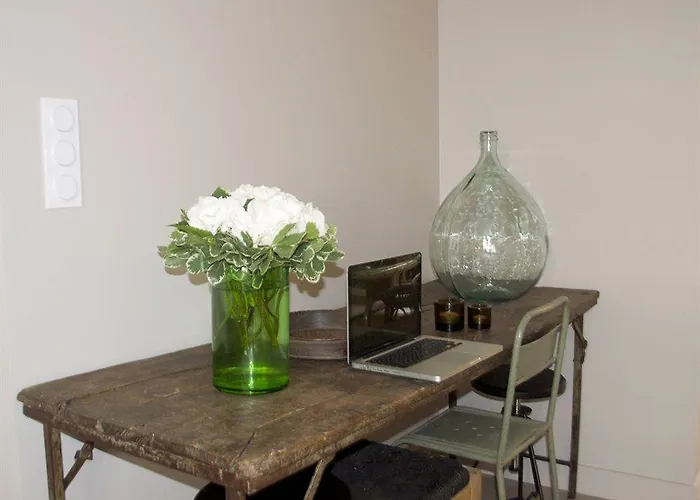 Hotel Home Arcachon 호텔 아르카숑